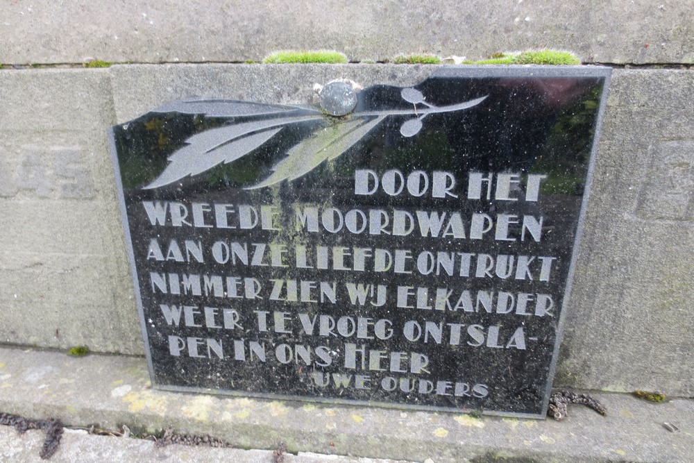 Belgische Oorlogsgraven Deurne #2