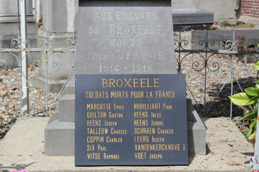 War Memorial Broxeele #2