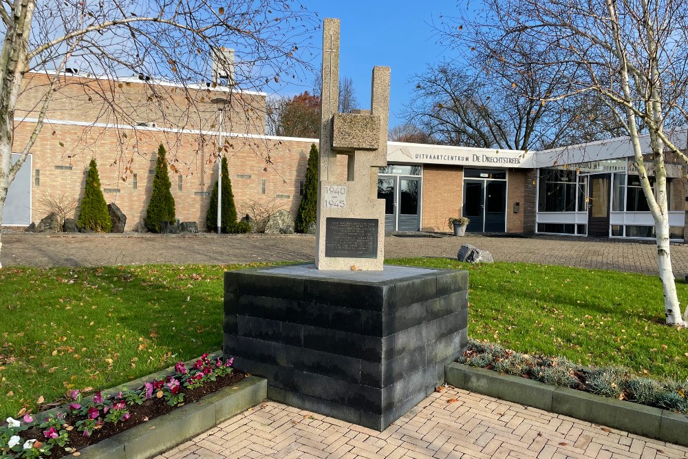 War Memorial Papendrecht #1