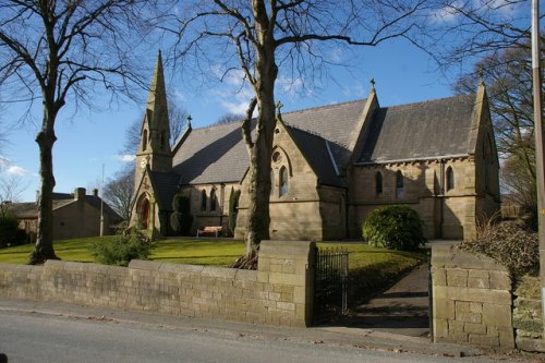 Oorlogsgraven van het Gemenebest St. John Churchyard #1