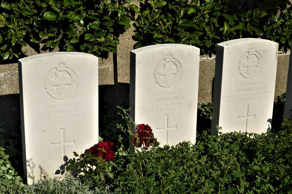 Commonwealth War Graves Oost-Cappel #3