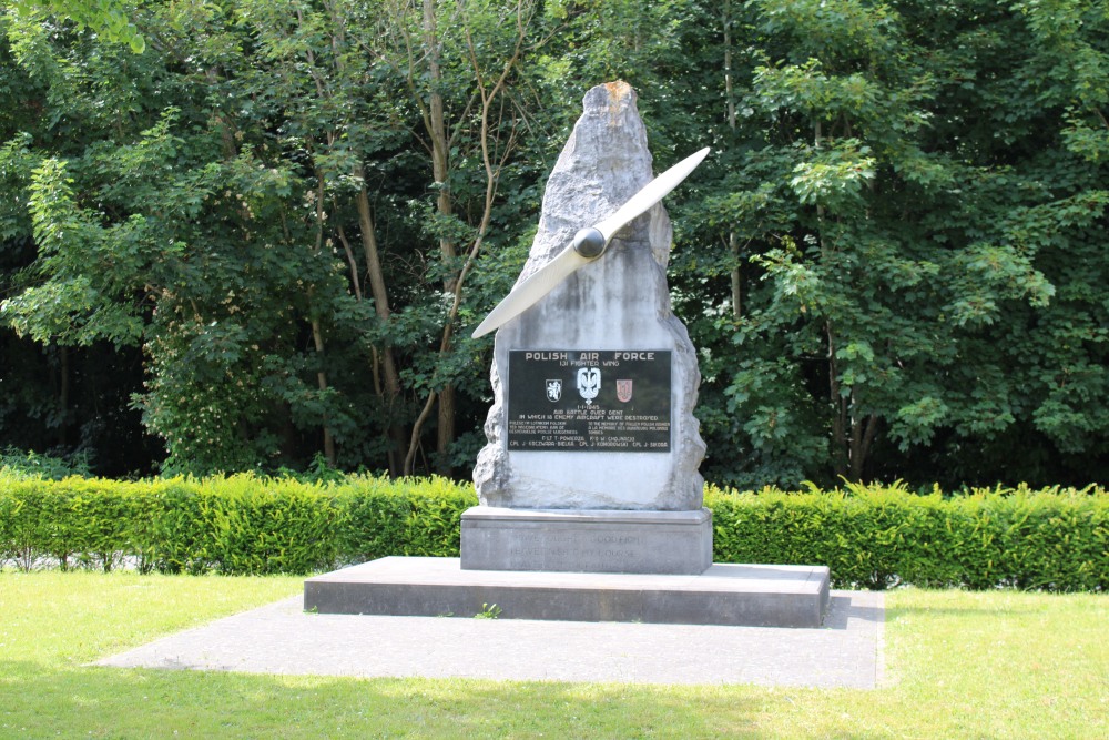 Monument Poolse vliegeniers Sint-Denijs-Westrem	 #1