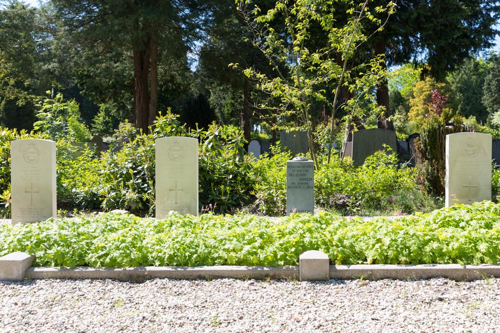 Commonwealth War Graves Heerde #3