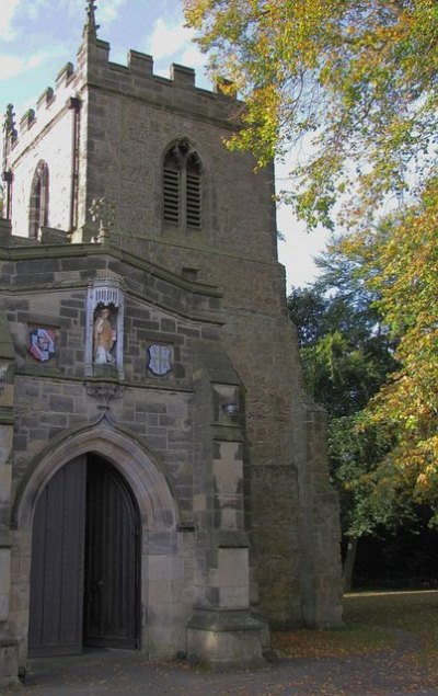 Commonwealth War Graves St. Giles Churchyard #1