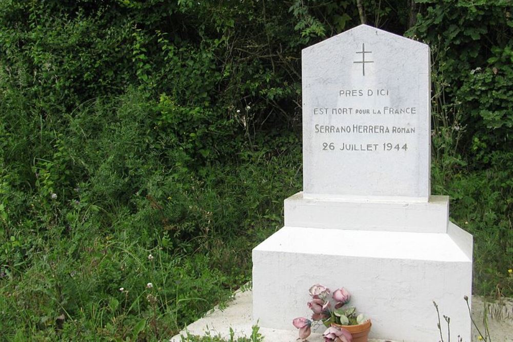 Monument Serrano Herrera Roman