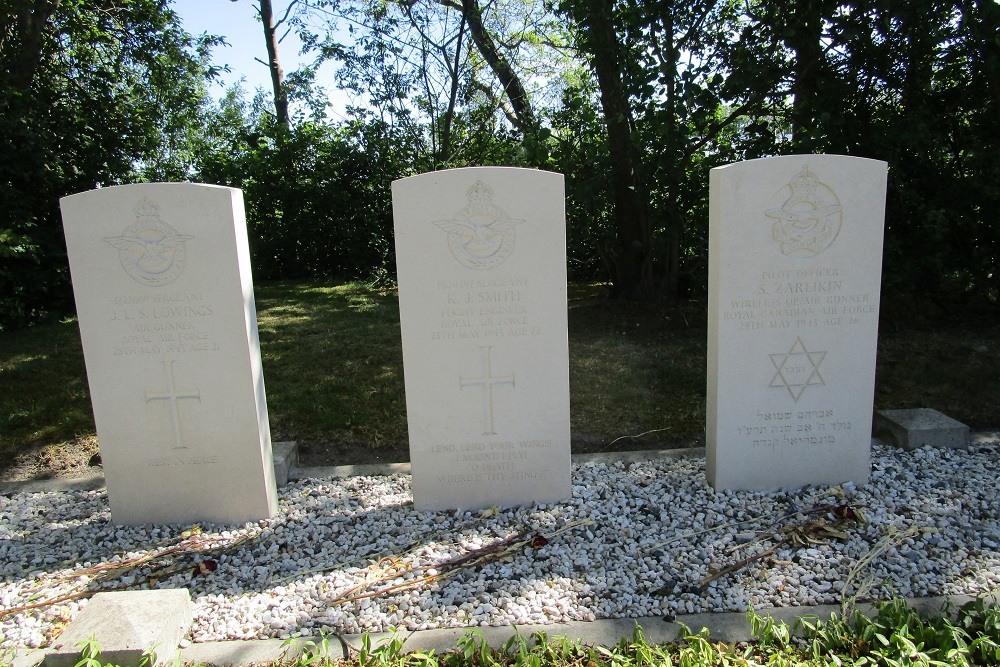 Commonwealth War Graves General Cemetery Hippolytushoef #5