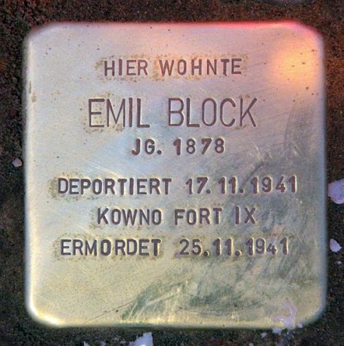 Stolpersteine Schweitzerstrae 27 #1