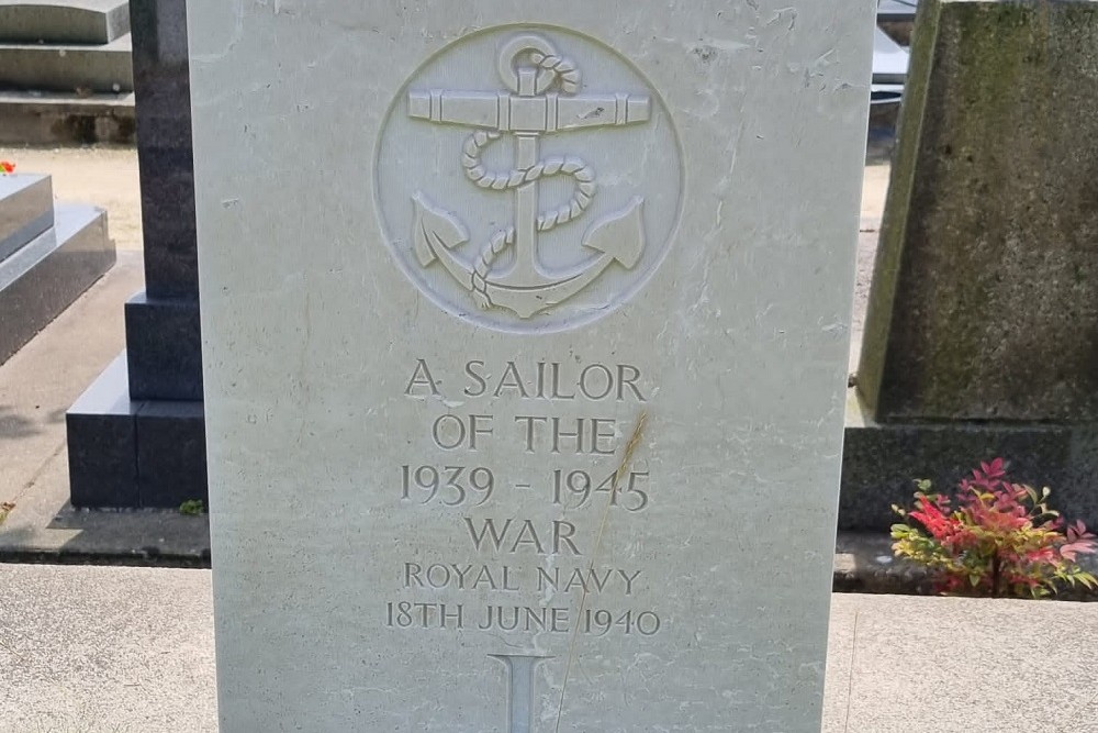 Commonwealth War Grave Saint-Malo #2