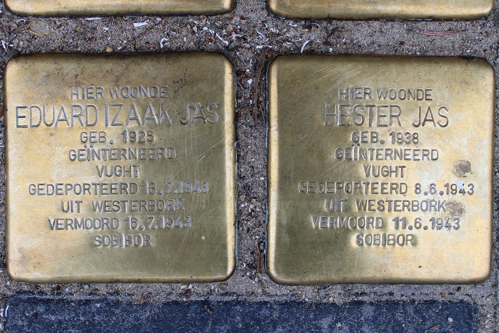 Stolpersteine Maasstrichtsestraat 106 #3