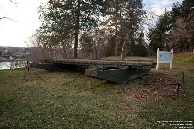 Reproductie Pontonbrug