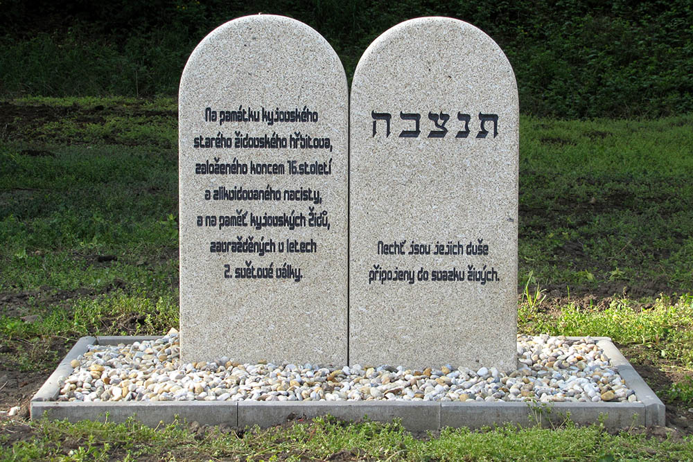 Holocaustmonument Oude Joodse Begraafplaats Kyjov #1