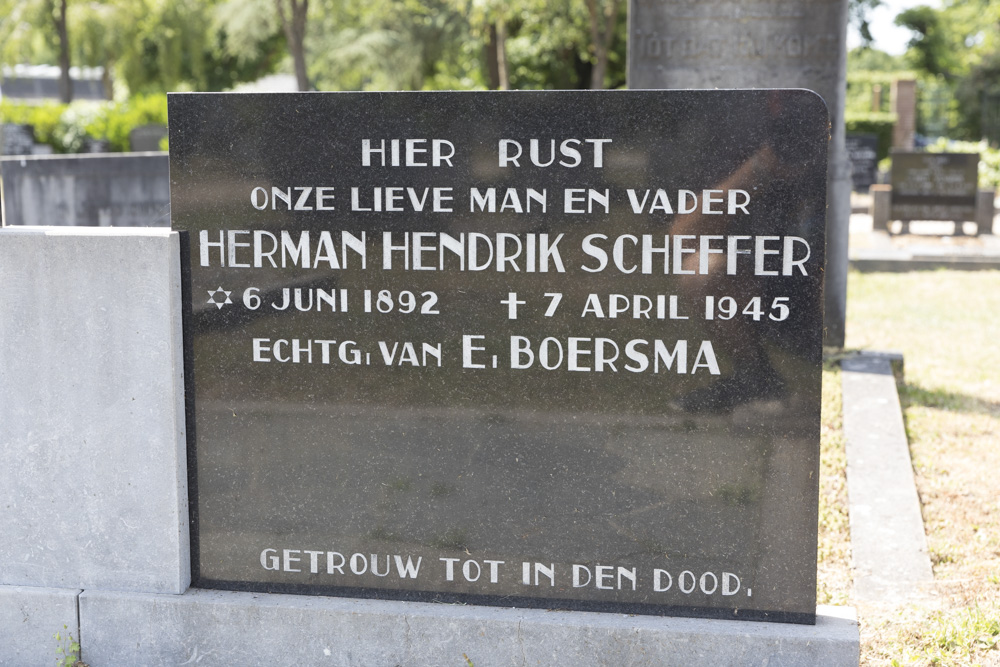 Dutch War Grave Heemse