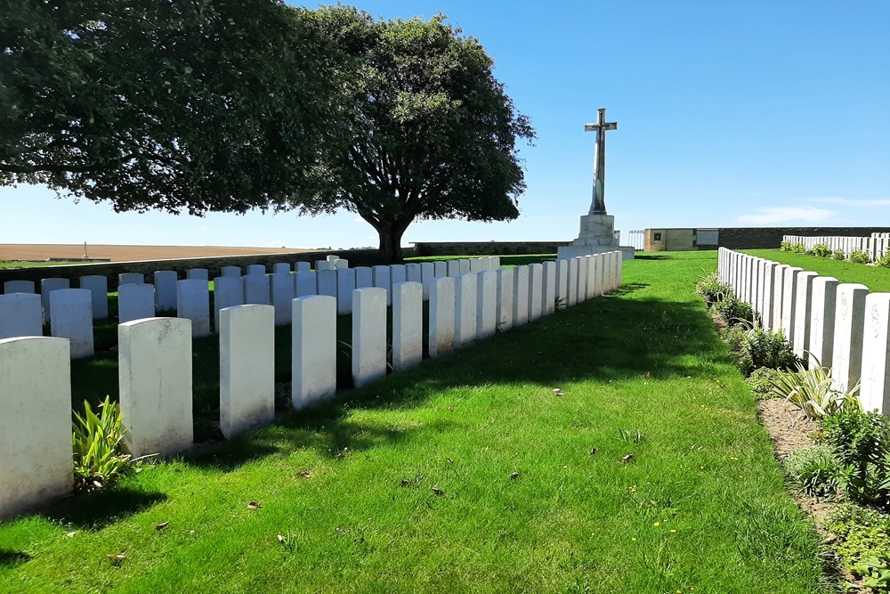 Commonwealth War Cemetery Knightsbridge #4