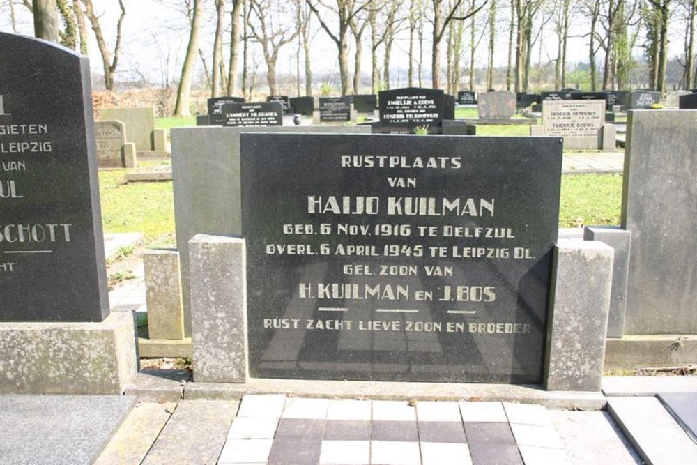 Nederlandse Oorlogsgraven Gemeentelijke Begraafplaats Gieten