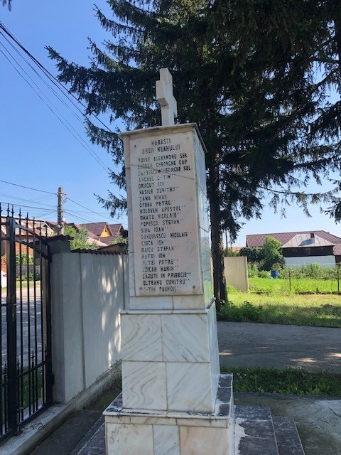 Oorlogsmonument voor de Gevallen Helden van de Eerste en de Tweede Wereldoorlog #2