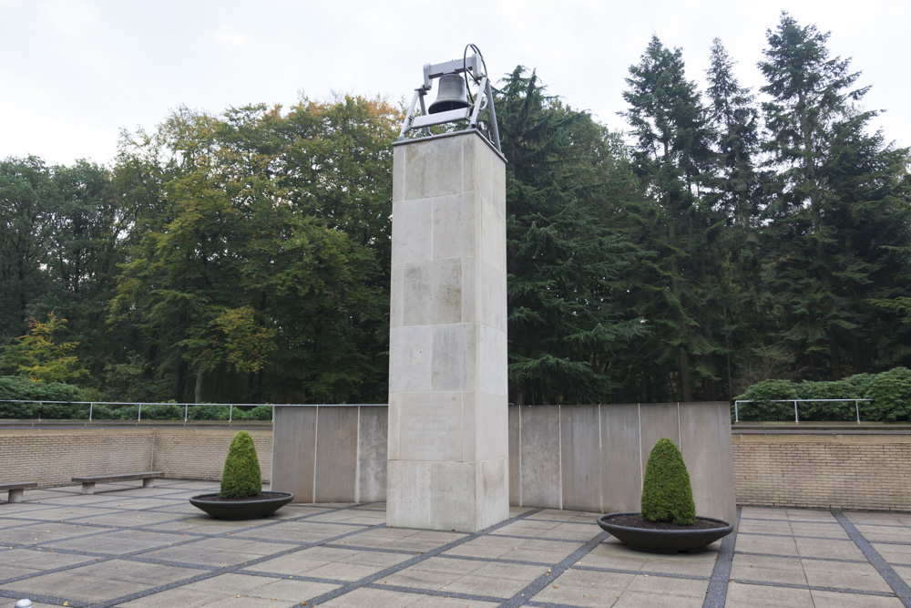 National Army Memorial  Dutch War Cemetery Grebbeberg #3