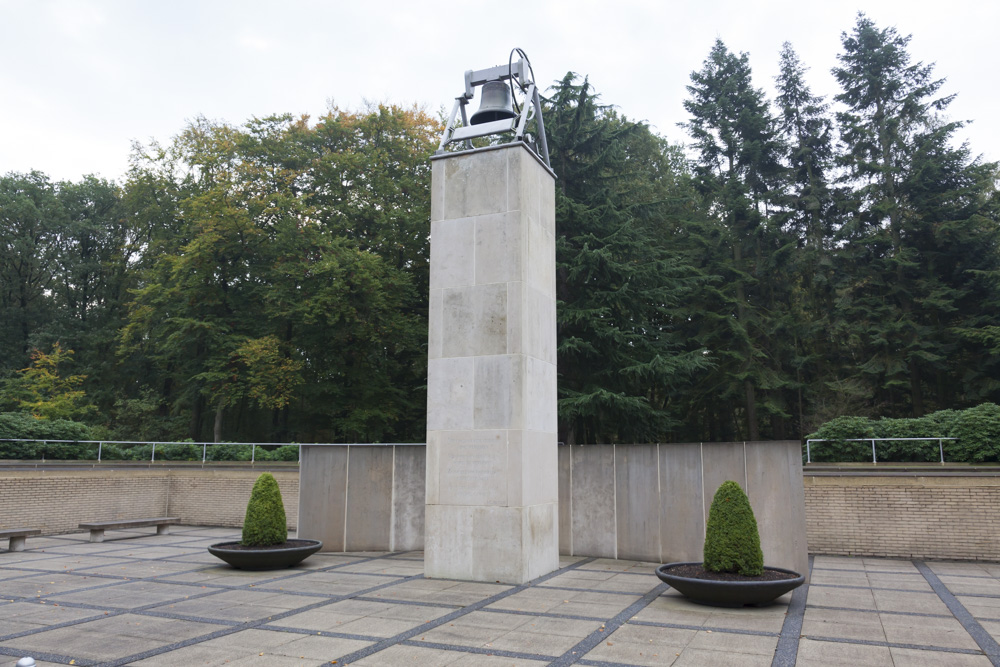 Nationaal Legermonument Nederlands Militair Ereveld Grebbeberg #3