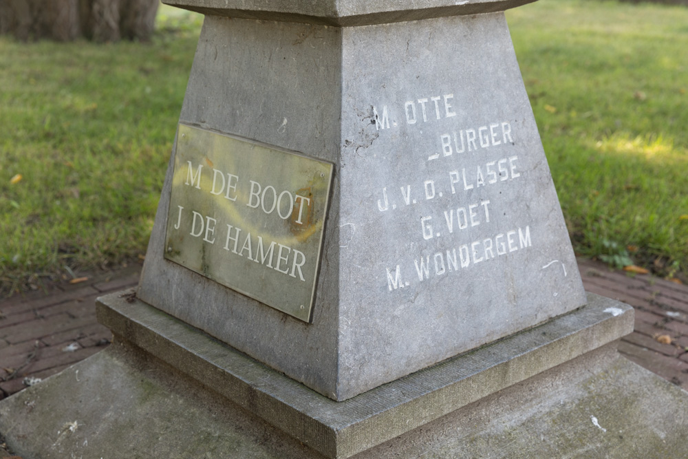 Oorlogsmonument Nieuwdorp #3