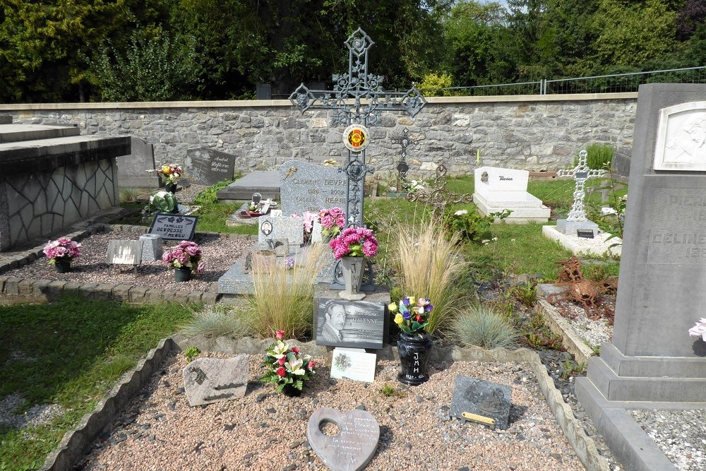 Belgian Graves Veterans Heer-sur-Meuse #4