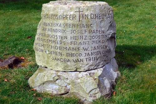 Oorlogsmonument Hülm #3
