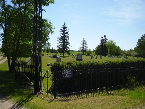 Commonwealth War Graves Lashburn Cemetery