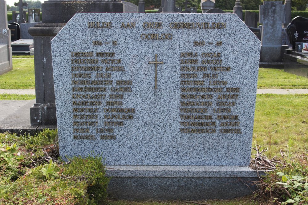 Oorlogsmonument Begraafplaats Ichtegem #2