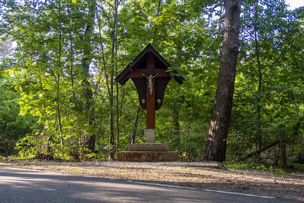 Remembrance Cross Brothers Schoenmaeckers Rekem