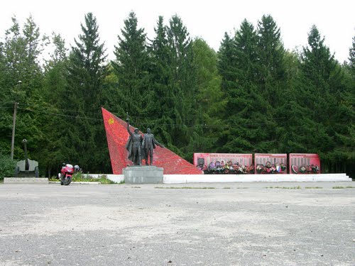 War Memorial Taldom