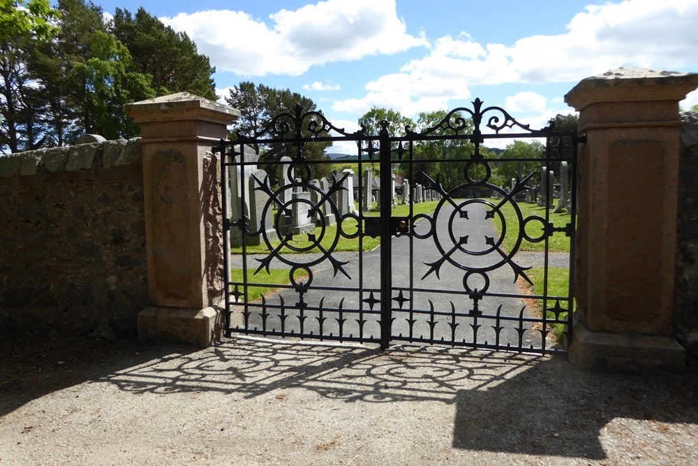 Commonwealth War Graves Alford Cemetery