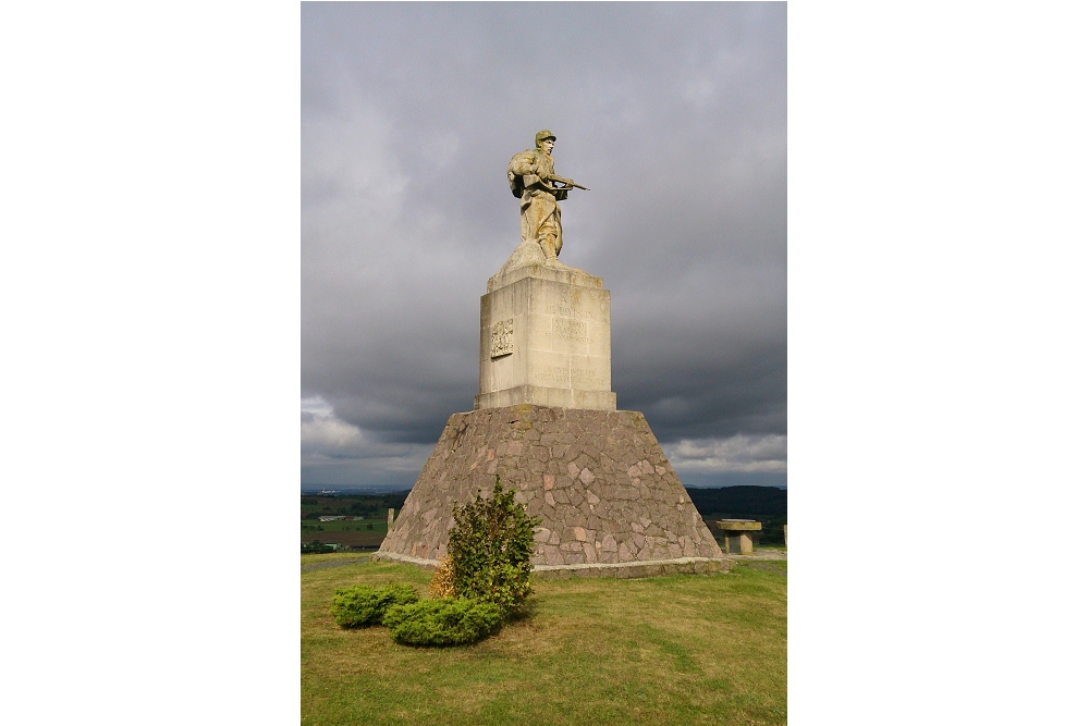 Monument Franse 11e Divisie #2