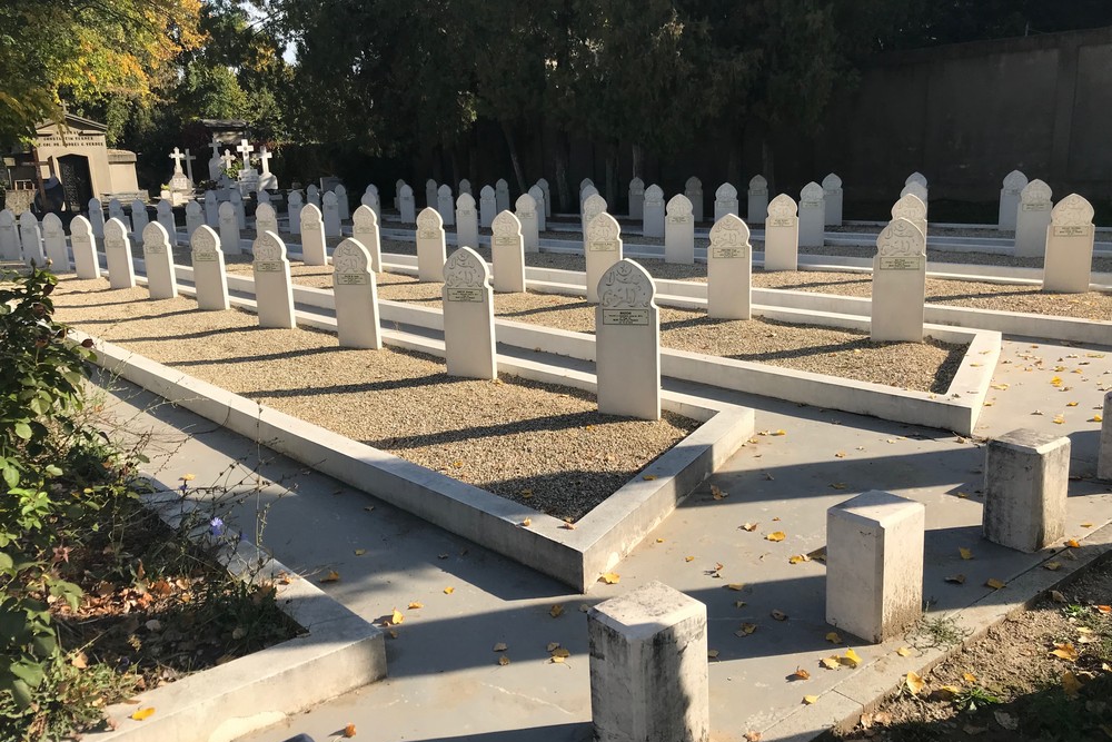 French War Graves Bucharest #2
