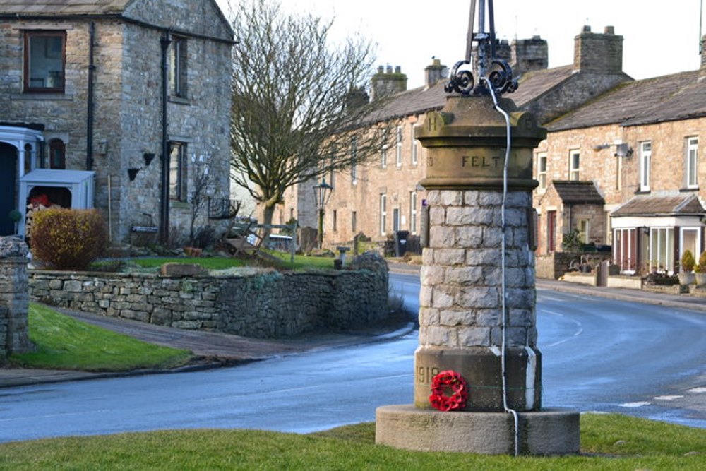 War Memorial Aysgarth #1