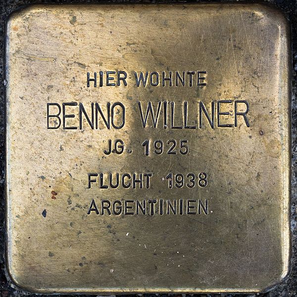 Stolpersteine St. Tniser Strae 6 #2