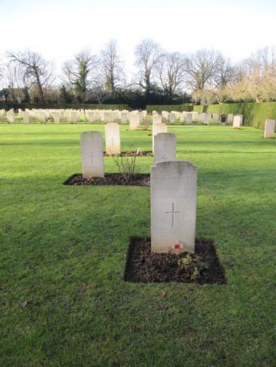 Commonwealth War Graves Oxford Botley Cemetery #5