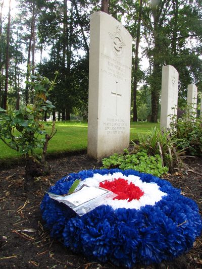 RAF Monument Brookwood #5