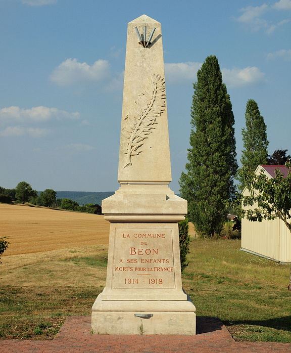 Oorlogsmonument Béon #1