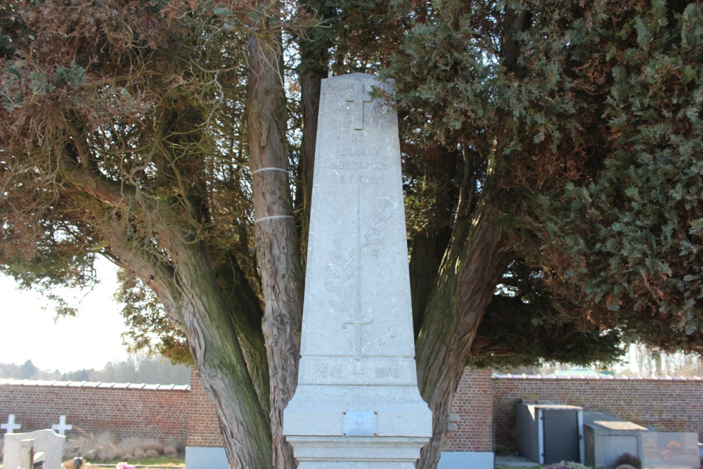 War Memorial Cemetery Mellery #2
