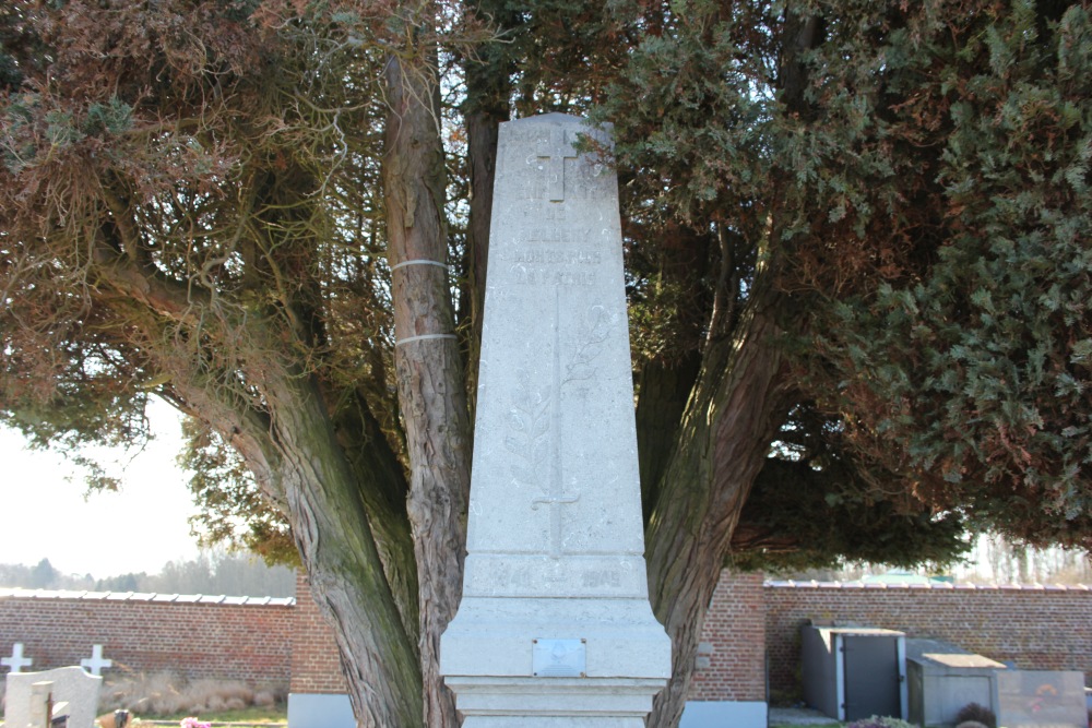 Oorlogsmonument Begraafplaats Mellery #2