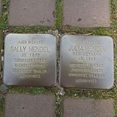 Stolpersteine Kirchplatz