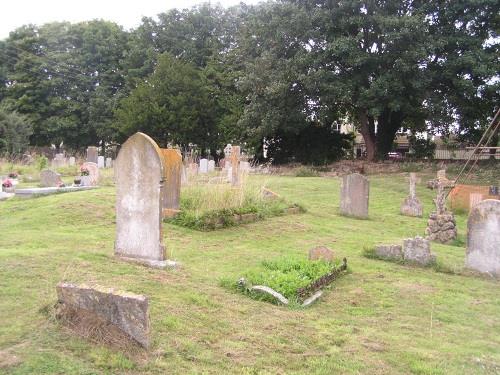 Oorlogsgraf van het Gemenebest Holy Trinity Churchyard