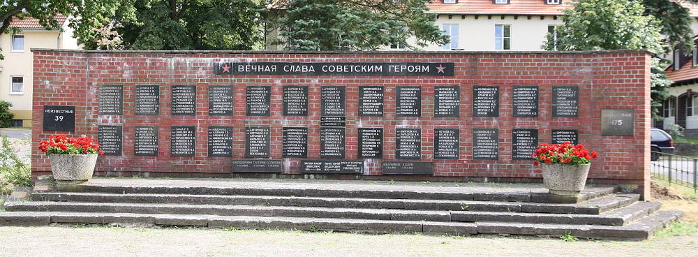 Sovjet Oorlogsbegraafplaats Miersdorf #1