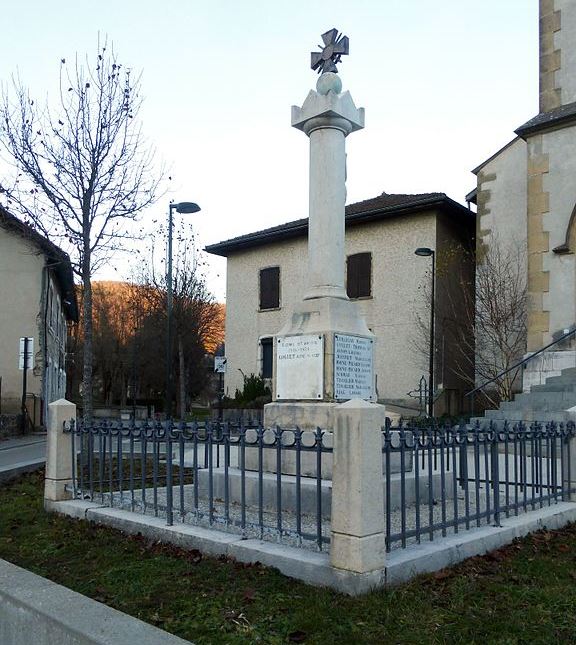 War Memorial Saint-Nicolas-de-Macherin #1