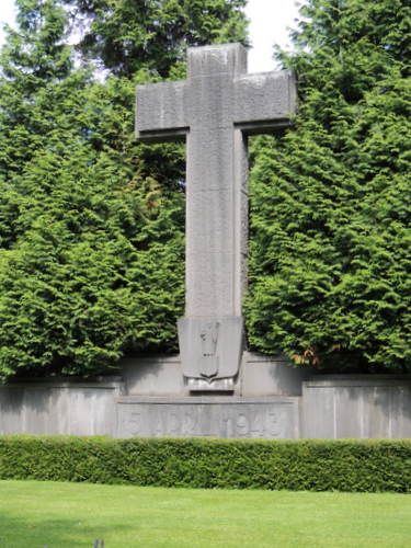 Belgische Oorlogsgraven Mortsel Bombardement 5 april 1943 #2