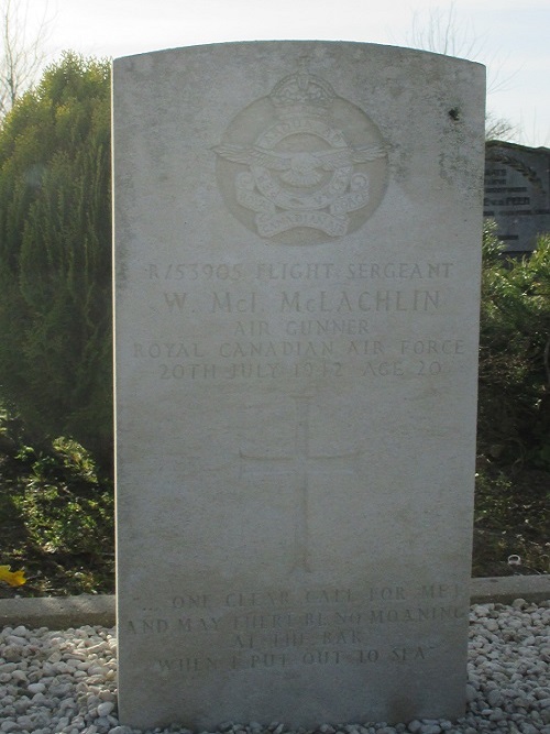 Commonwealth War Graves Municipal Cemetery Sint Jacobiparochie #4