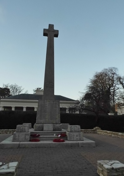 Oorlogsmonument Camberley #1