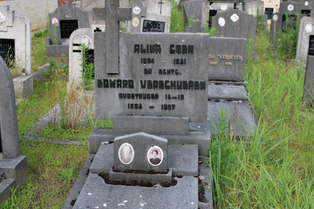 Belgische Graven Oudstrijders Hever Kerkhof #1