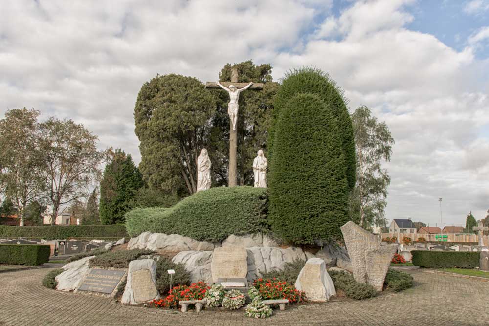 Calvarieberg en Oorlogsmonumenten Merksplas