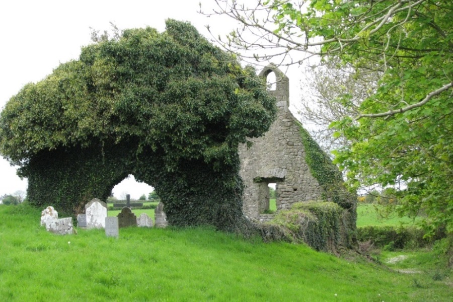 Oorlogsgraf van het Gemenebest Templetenny Catholic Graveyard #1