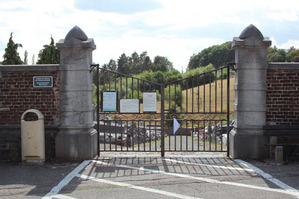 Commonwealth War Grave Soumagne #1