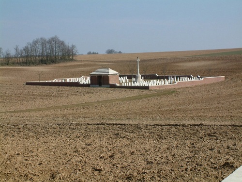 Commonwealth War Cemetery Sunken Road